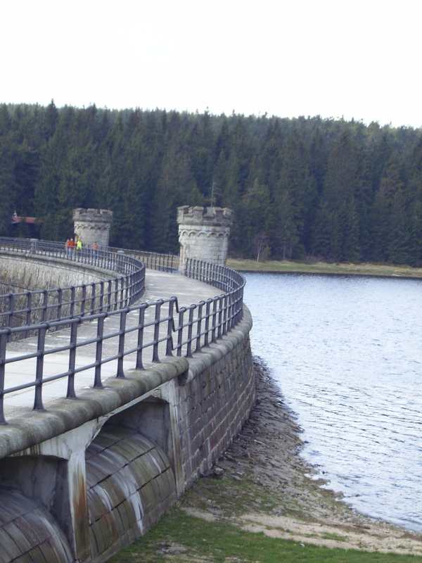 bedřichovská přehrada.jpg